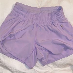 Lululemon Tracker Short V *4